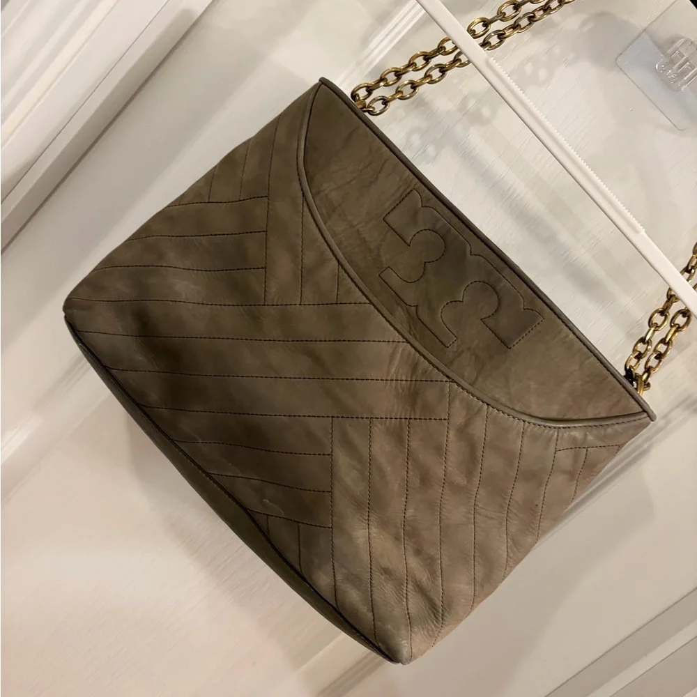 Tory Burch Olive Green Shoulder Bag with Gold Chain